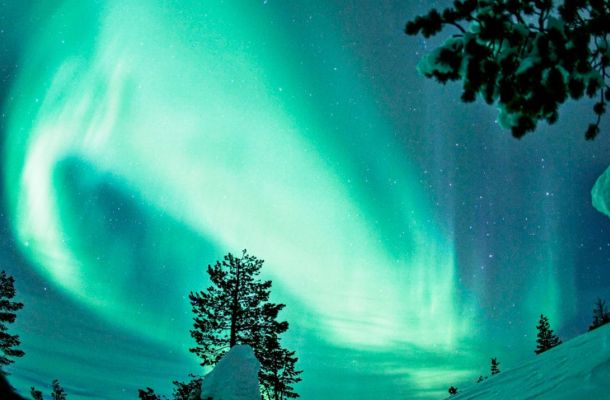 Auroras Northern Lights by Car and on Foot in Inari and Saariselk&auml;, small group aurora photography tour in Lapland.